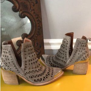 Jeffrey Campbell Sambrosa Laser Cut Ankle Festival Booties - Suede size 9